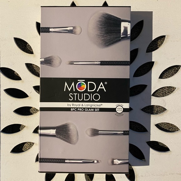 Moda Studio 8 pc Pro Glam Set 100% Vegan - Picture 2 of 6